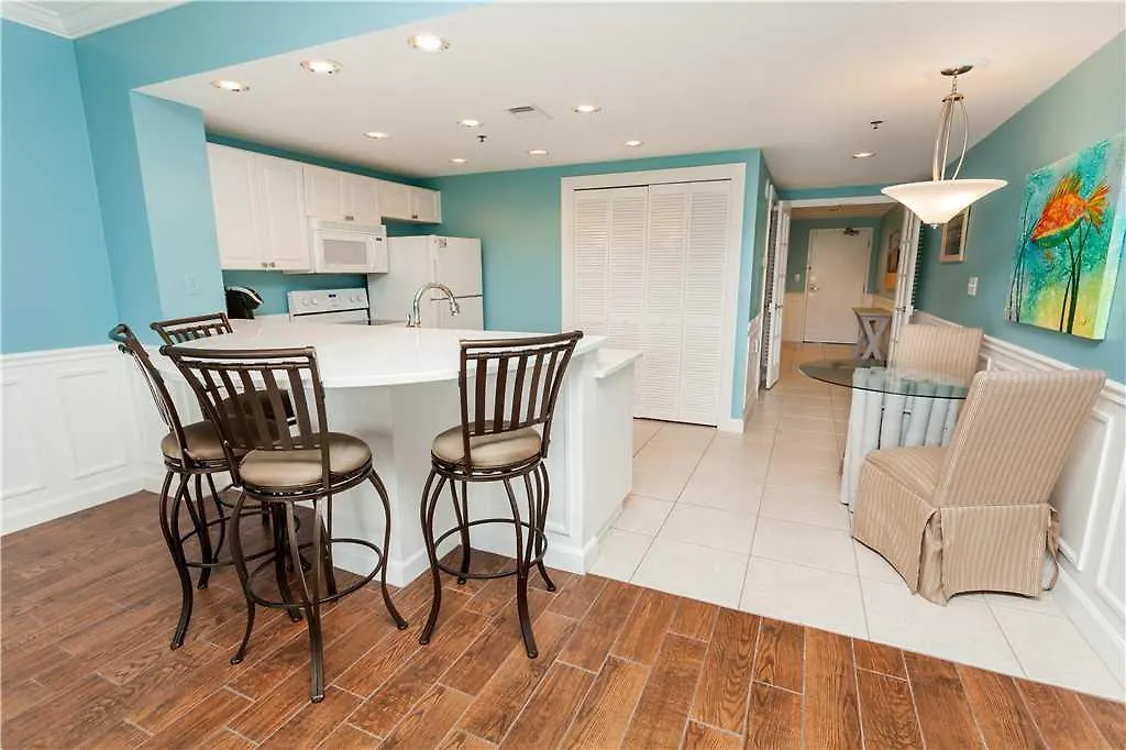 Sterling Shores Destin Aparthotel